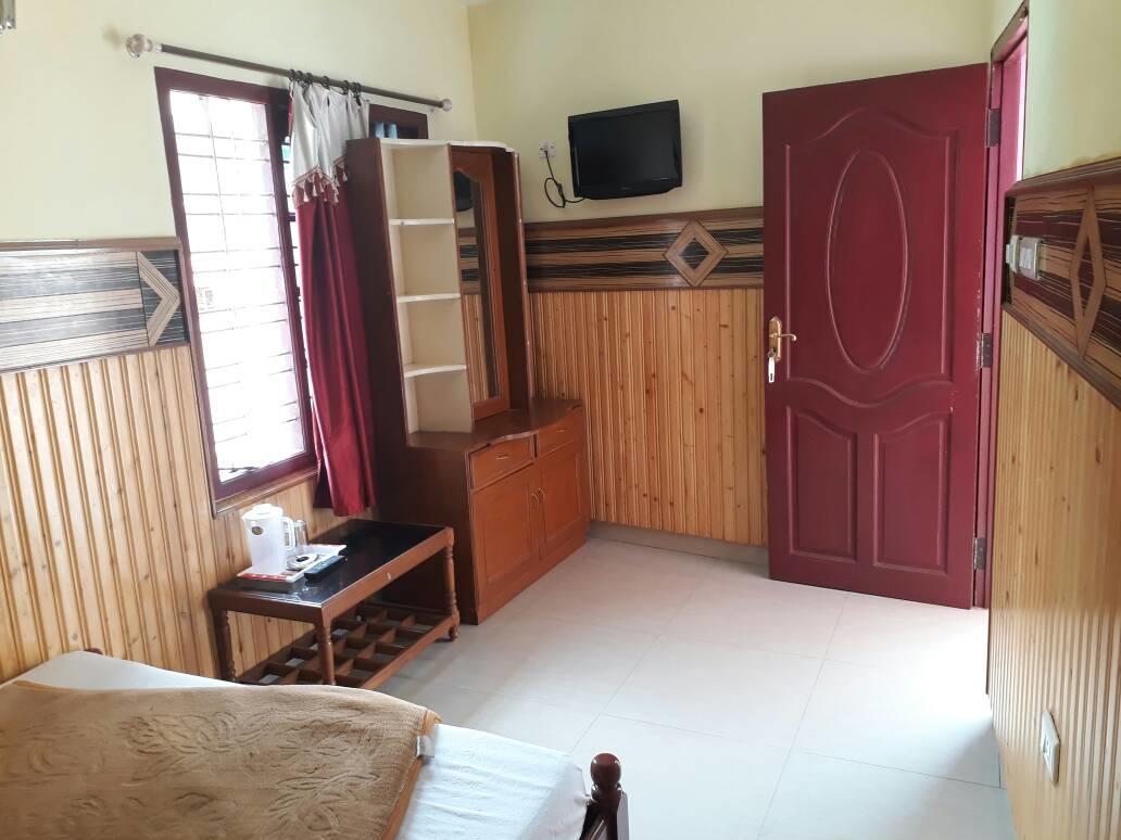 Yogi Residency Hotel Kodaikanal Buitenkant foto
