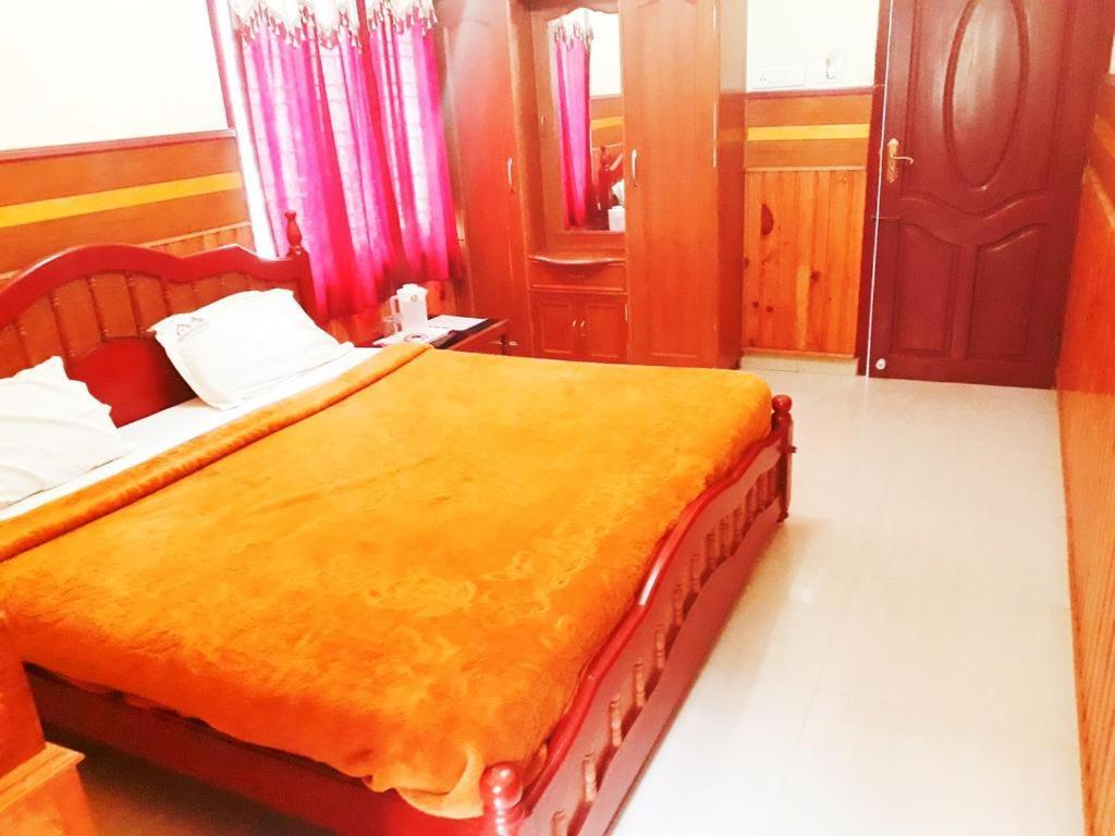 Yogi Residency Hotel Kodaikanal Buitenkant foto